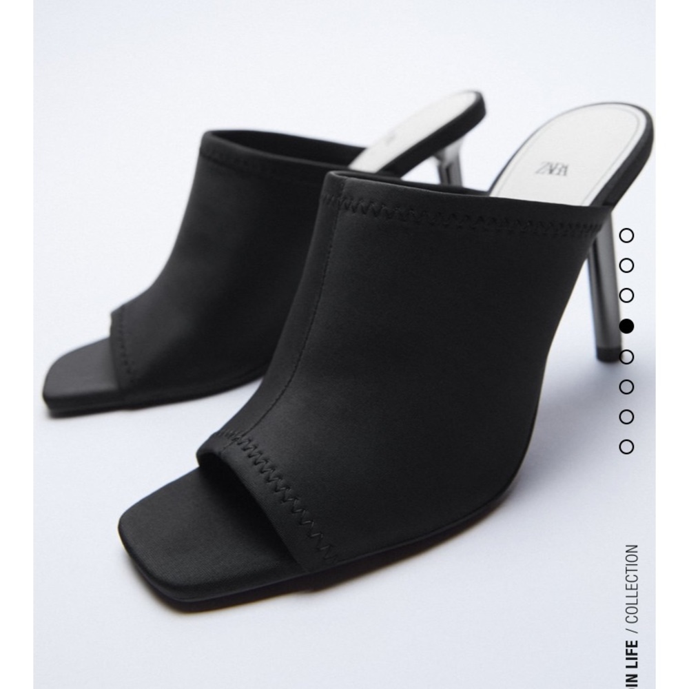 Black heel sandals